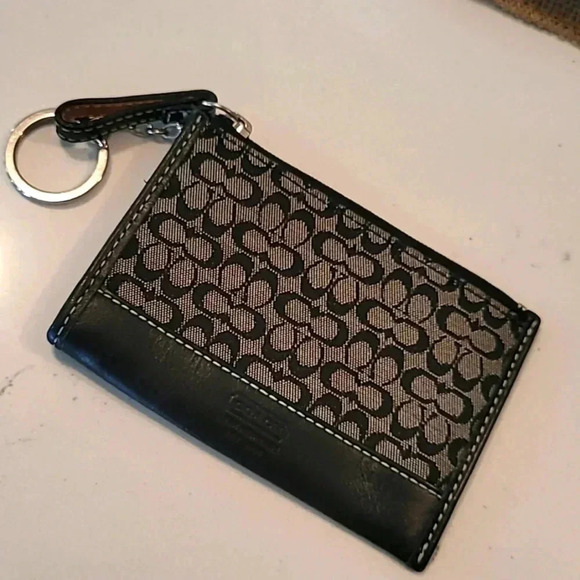 Coach Handbags - COACH COIN PURSE